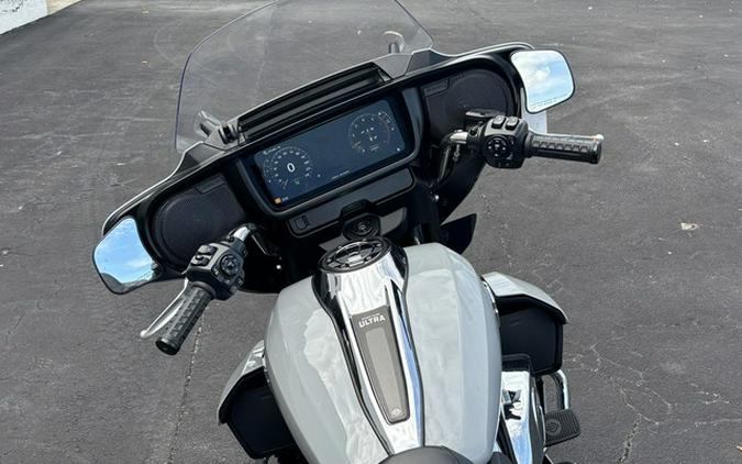 2025 Harley-Davidson Street Glide FLHXU - Ultra