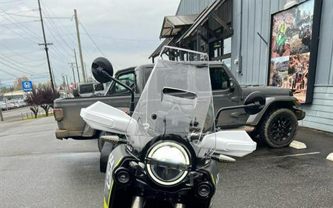 2025 Husqvarna Norden 901 Expedition