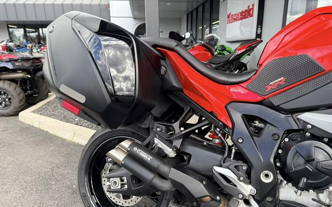 2021 BMW S 1000 XR Racing Red