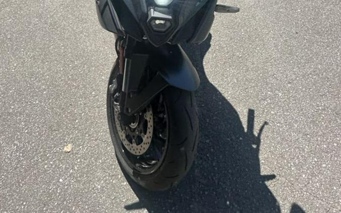 2025 Suzuki GSX 8R