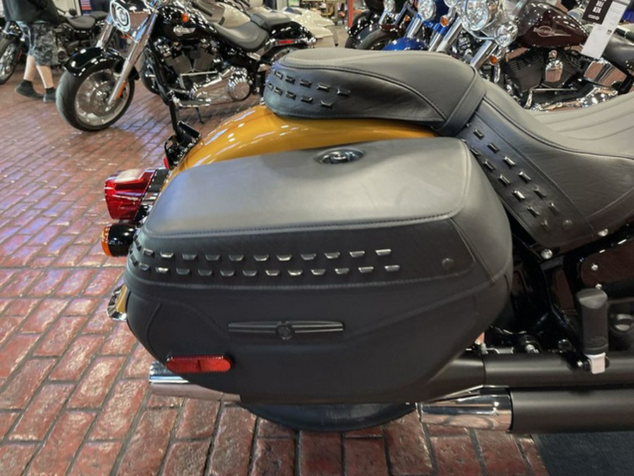 2023 Harley-Davidson FLHCS - Heritage Classic