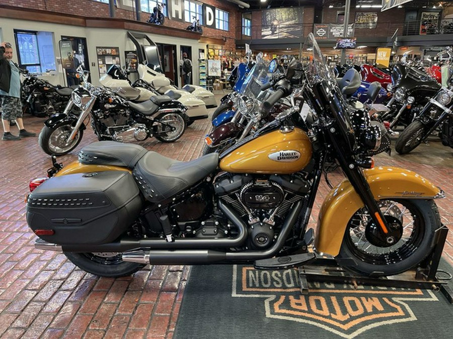 2023 Harley-Davidson FLHCS - Heritage Classic