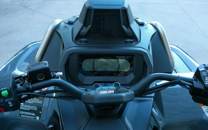 2026 Can-Am® Outlander X mr 1000R Granite Grey