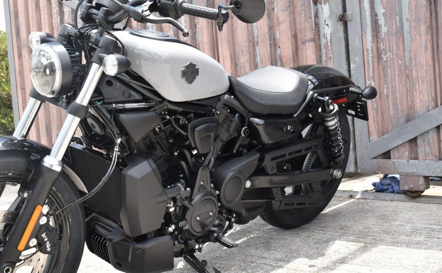 2025 Harley-Davidson® Nightster® RH975