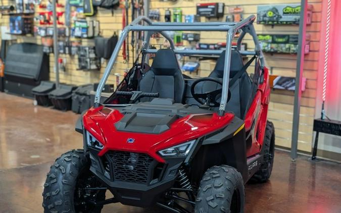 2026 Polaris RZR 200 EFI