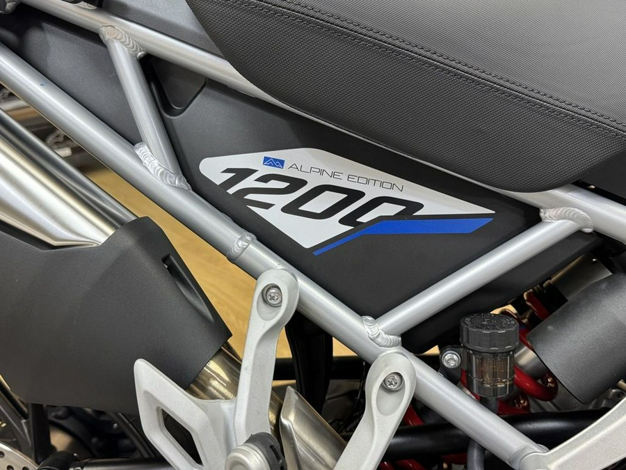 2026 Triumph Tiger 1200 Alpine Edition Satin crystal white