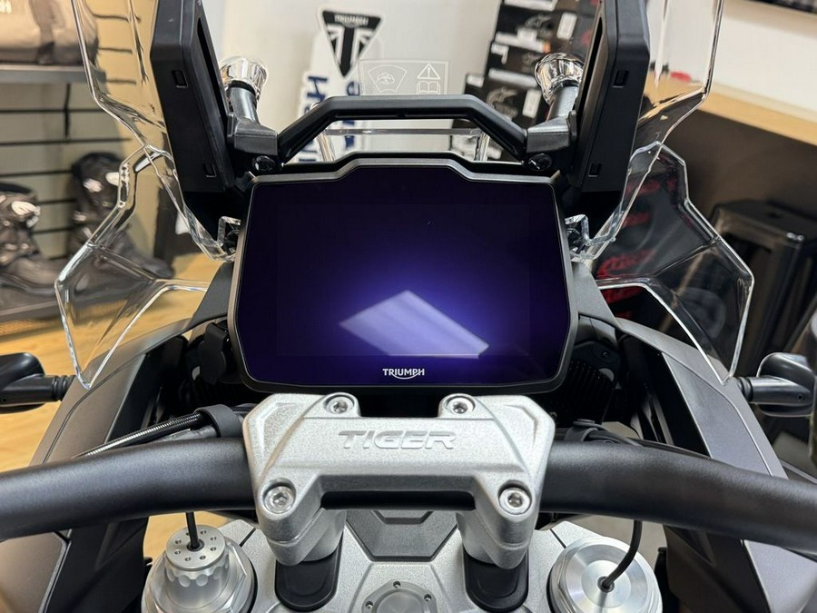 2026 Triumph Tiger 1200 Alpine Edition Satin crystal white