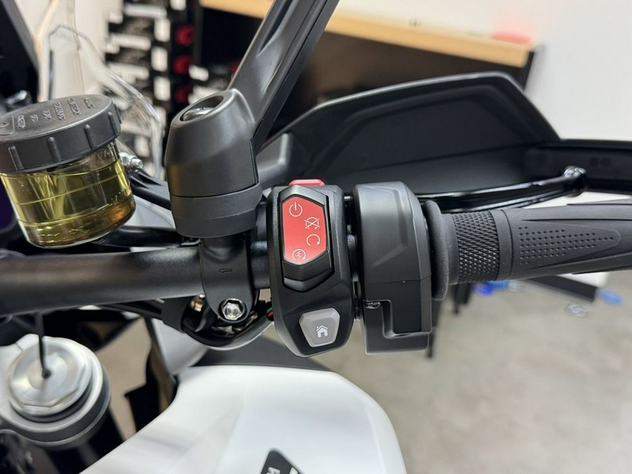 2026 Triumph Tiger 1200 Alpine Edition Satin crystal white