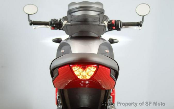2023 Triumph Trident 660 Two-Tone