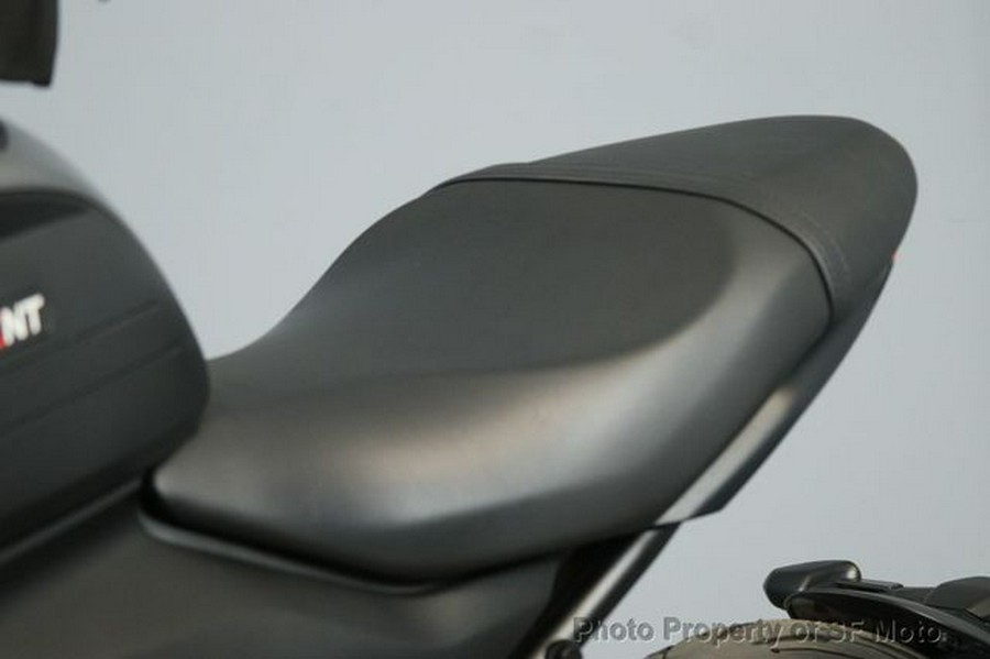 2023 Triumph Trident 660 Two-Tone