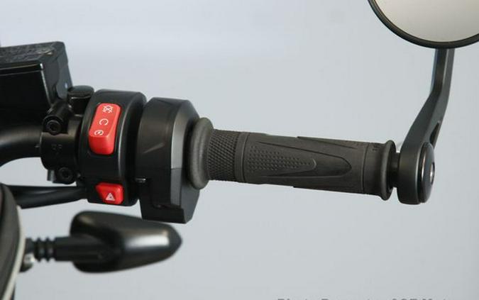 2023 Triumph Trident 660 Two-Tone