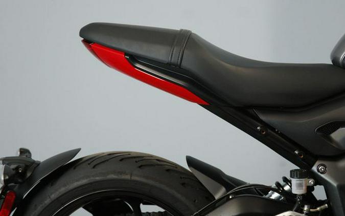 2023 Triumph Trident 660 Two-Tone