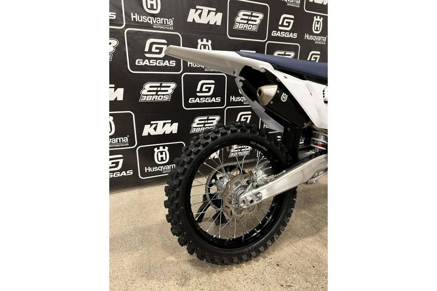 2025 TC 150 - Husqvarna Motorcycles