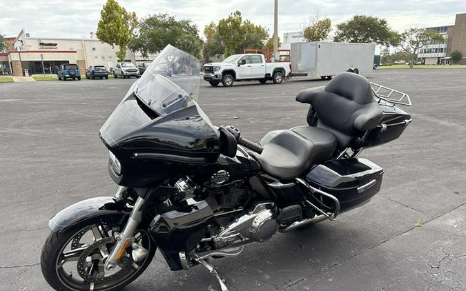 2025 Harley-Davidson Street Glide FLHXU - Ultra