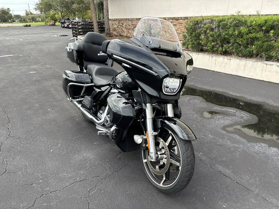 2025 Harley-Davidson Street Glide FLHXU - Ultra