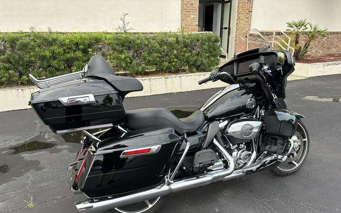 2025 Harley-Davidson Street Glide FLHXU - Ultra
