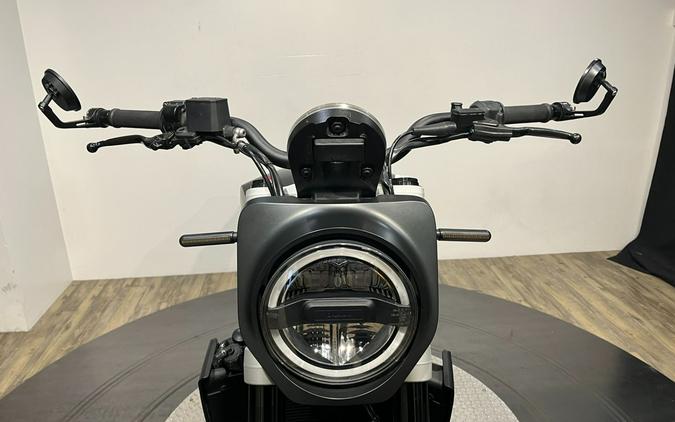 2019 Husqvarna Svartpilen 701