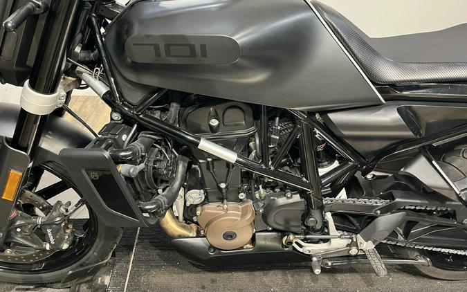 2019 Husqvarna Svartpilen 701