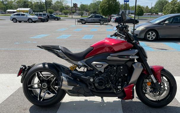 2026 Ducati XDiavel V4 - DEMO -