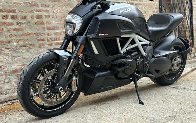 2015 Ducati Diavel Carbon