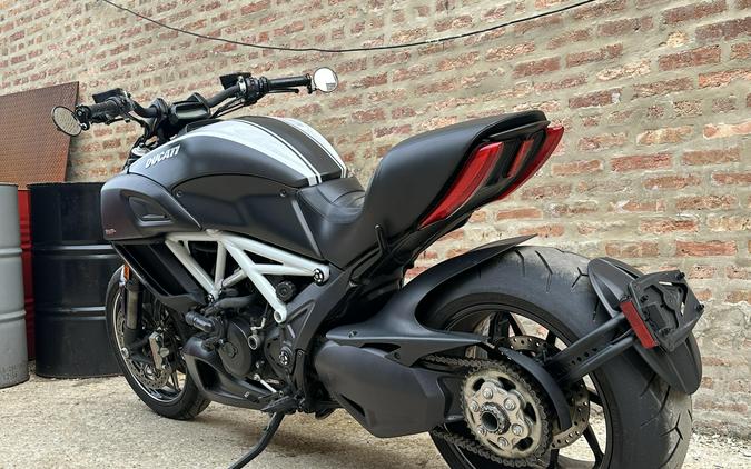 2015 Ducati Diavel Carbon