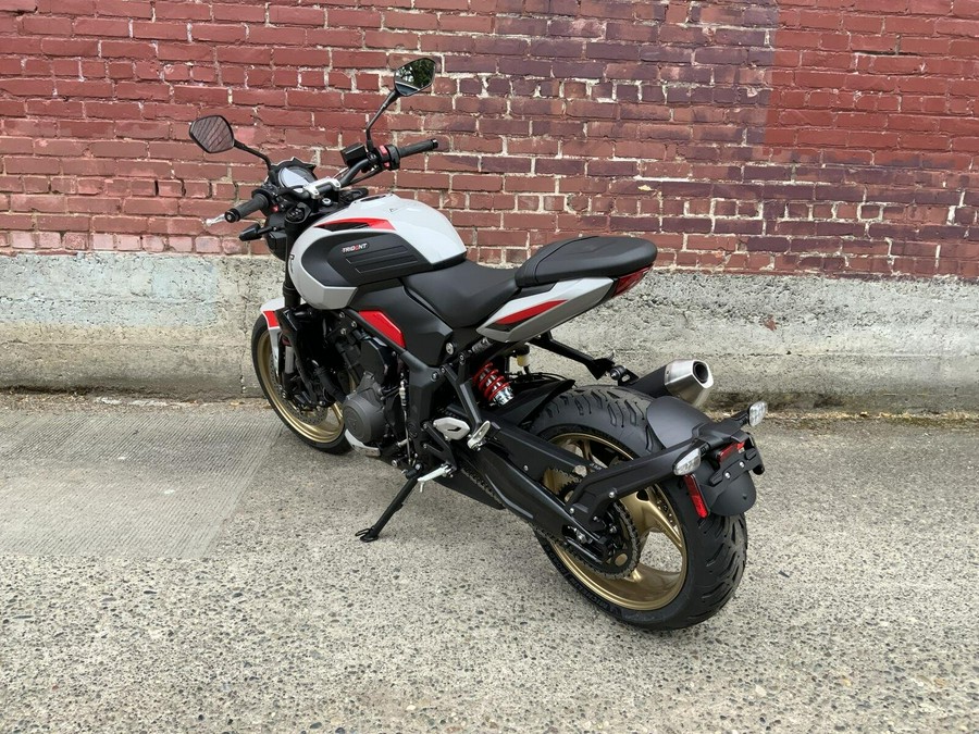 2026 Triumph TRIDENT 800