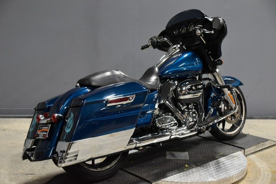 2020 Harley-Davidson Street Glide FLHX