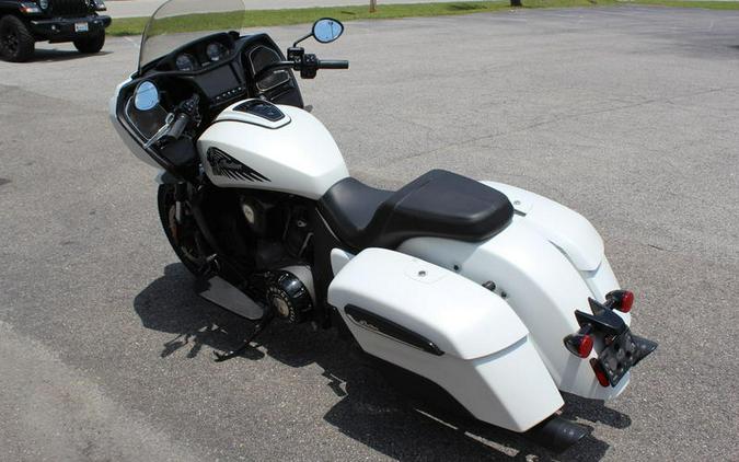 2021 Indian Motorcycle® Challenger® Dark Horse White Smoke