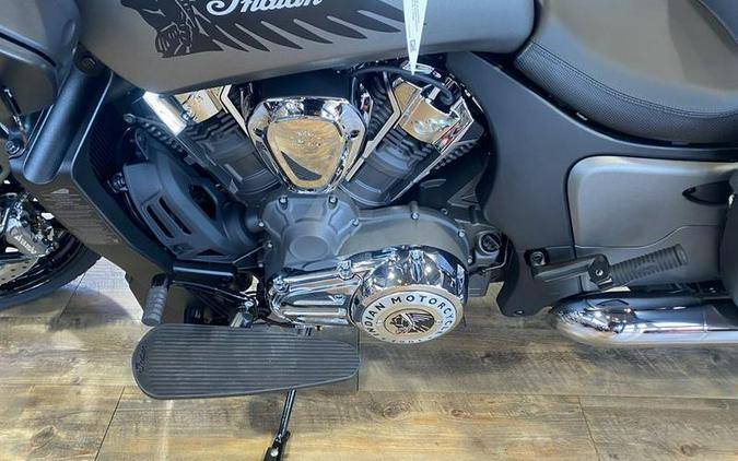 2024 Indian Motorcycle® Challenger® Titanium Smoke