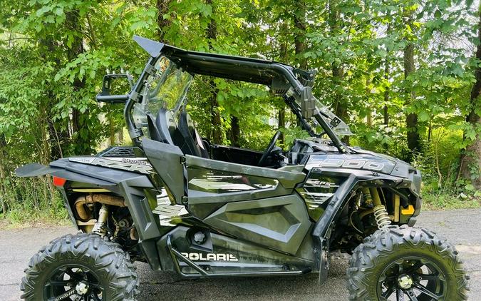 2018 Polaris® RZR® S 900 EPS Black Pearl