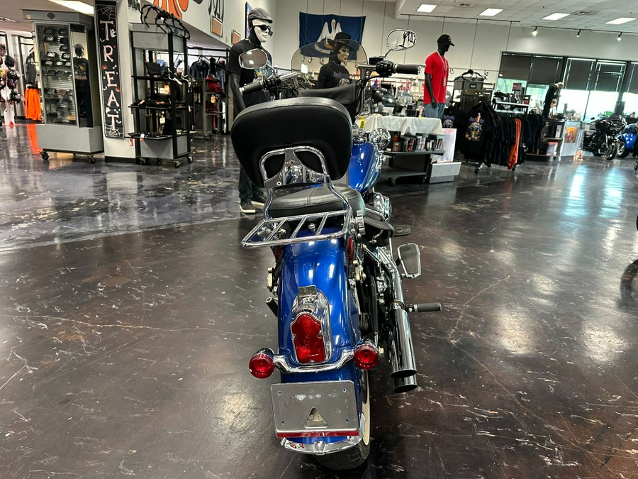2016 Harley-Davidson Softail® Deluxe
