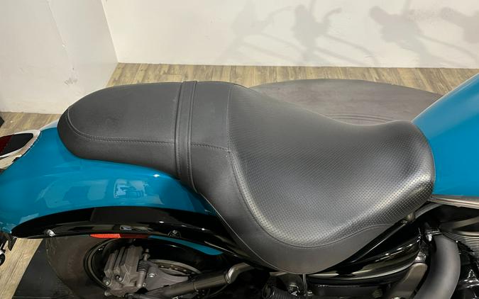 2022 Kawasaki Vulcan 900 Custom