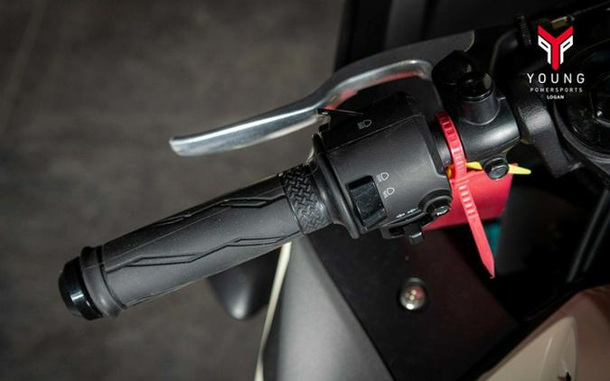 2024 Yamaha YZF-R3 R3