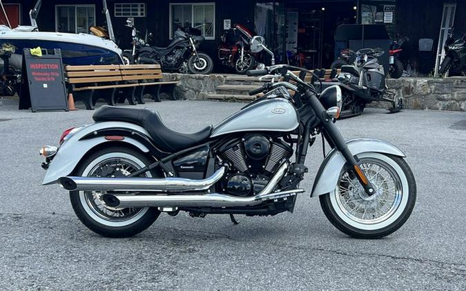 2024 Kawasaki Vulcan 900 Classic