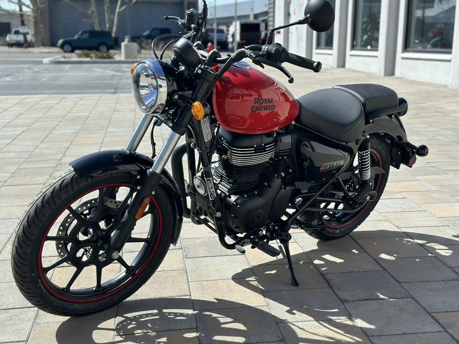 2023 Royal Enfield Meteor 350 Fireball Red