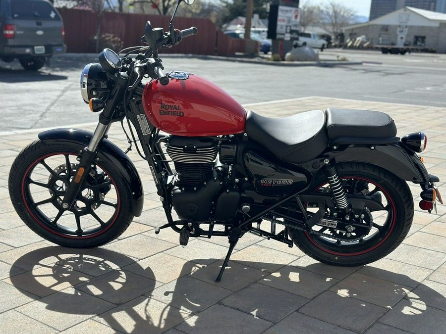 2023 Royal Enfield Meteor 350 Fireball Red