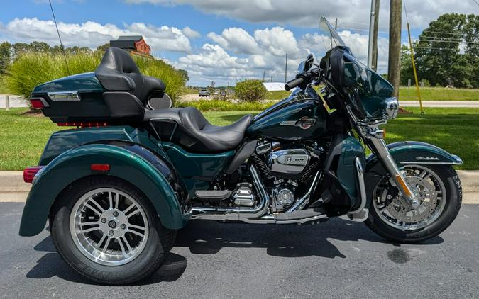 2024 Harley-Davidson Tri Glide Ultra Alpine Green / Vivid Black