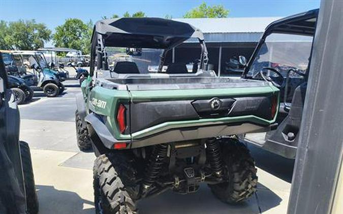 2022 Can-Am Commander DPS 700