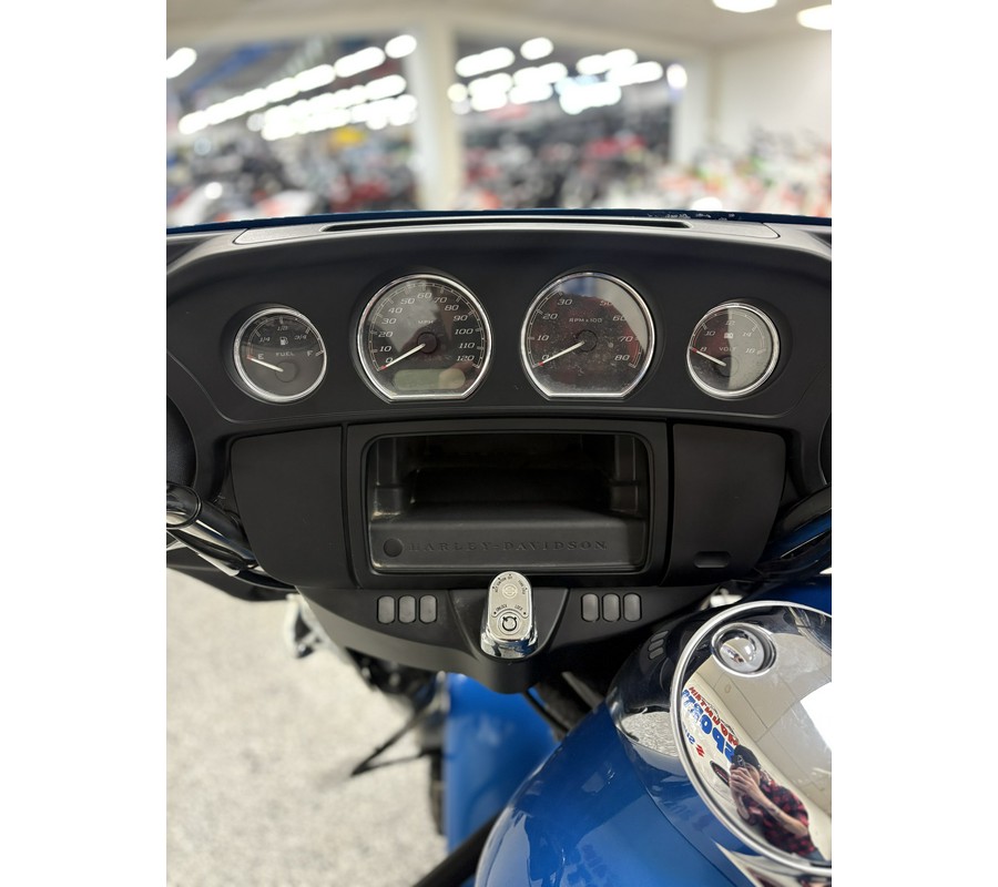2022 Harley-Davidson® Electra Glide Standard - UO4400