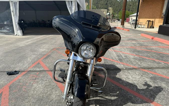 2014 Harley-Davidson® Street Glide® Vivid Black