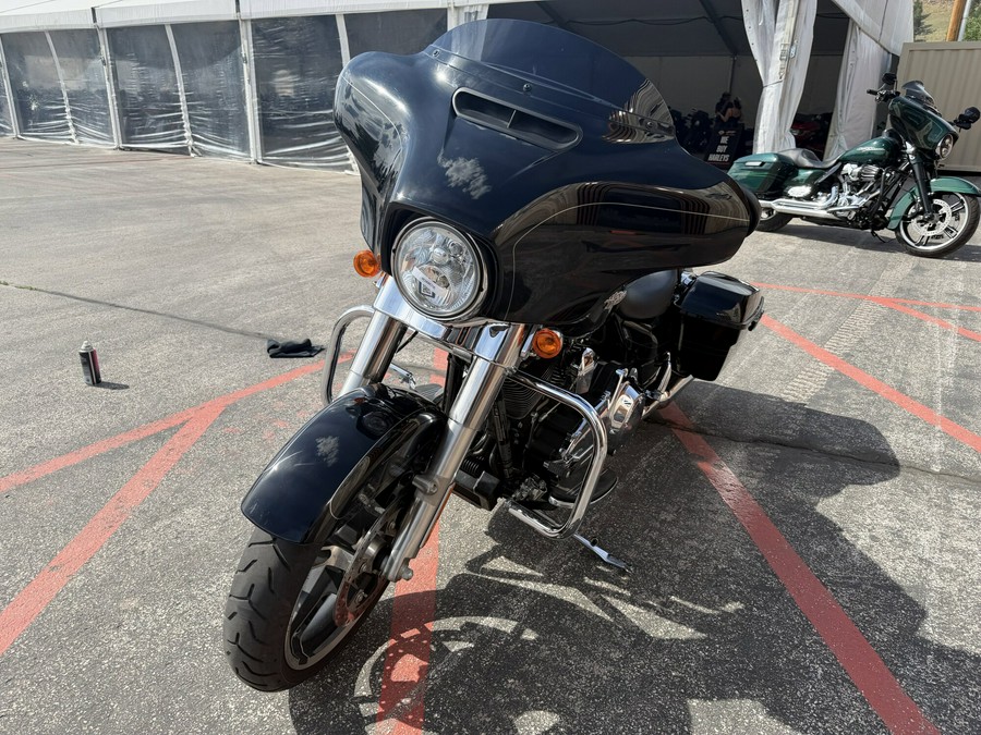 2014 Harley-Davidson® Street Glide® Vivid Black