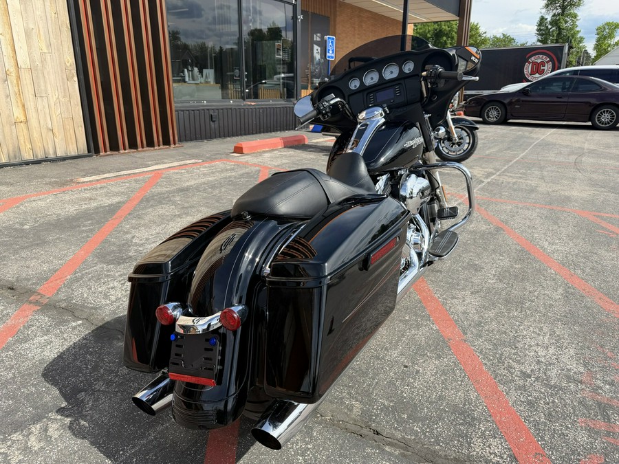 2014 Harley-Davidson® Street Glide® Vivid Black