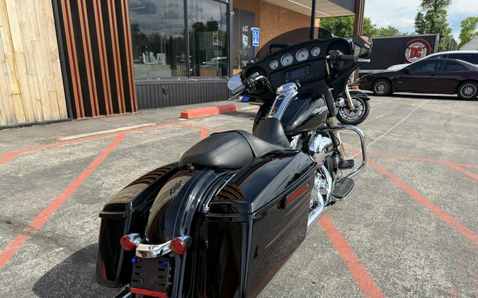 2014 Harley-Davidson® Street Glide® Vivid Black