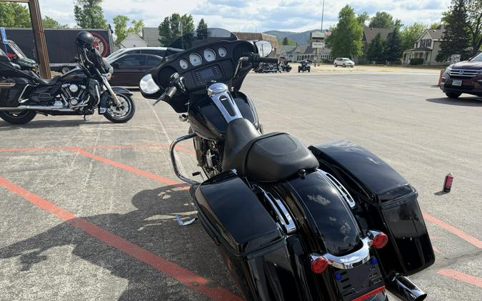2014 Harley-Davidson® Street Glide® Vivid Black