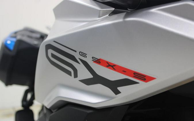 2025 Suzuki GSX-S1000GX+
