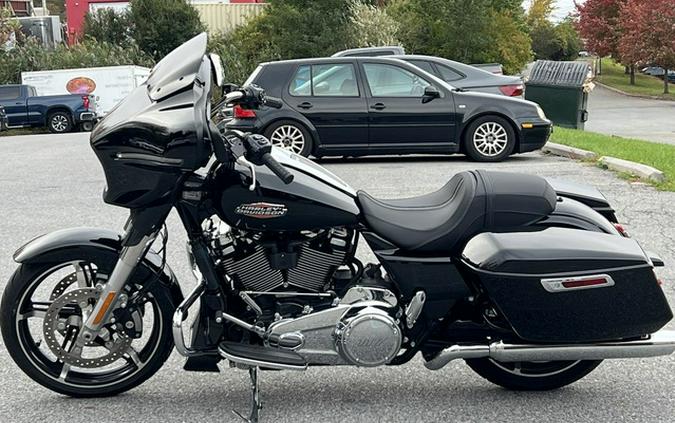 2025 Harley-Davidson Street Glide FLHX