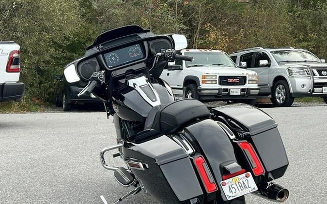 2025 Harley-Davidson Street Glide FLHX