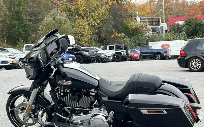 2025 Harley-Davidson Street Glide FLHX