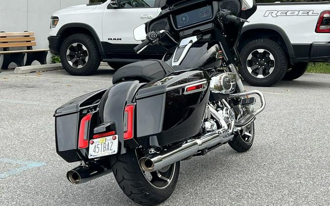 2025 Harley-Davidson Street Glide FLHX
