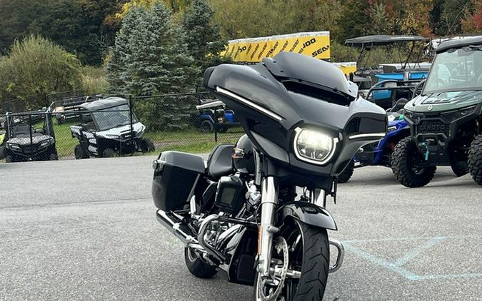 2025 Harley-Davidson Street Glide FLHX
